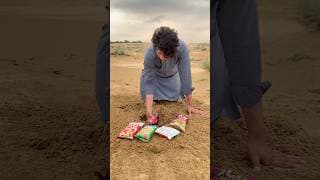 Extracting food 🥘 & drink 🥤 in desert 🏜️ sand#desert #survival #camping #outdoors