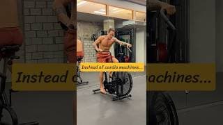 These Bodyweight Exercises Look Sped Up… But They’re 100% Real