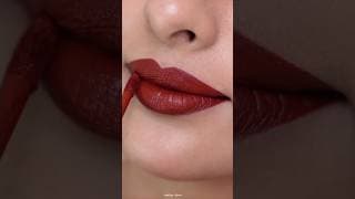 Red lips💄 in seconds⏳#makeup #lipstick #makeuptutorial