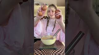 The Simplest Vanilla Cake Recipe!