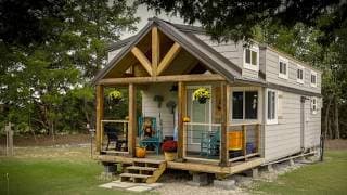 Single Mom's Tiny House Costs 1/3 LESS Than Apartment Rent
