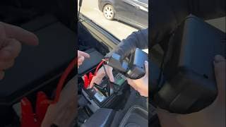 Its always good when you can help a stranger out #jumpstart #jumpstarter #tireinflator #carmusthaves