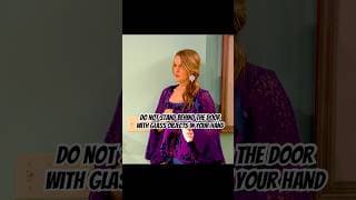 Do not stand behind the door with glass objects in your hand.#foryou #shorts #shortvideo #comedy