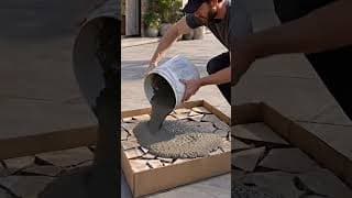 watch what he does with a simple cardboard box… 👀