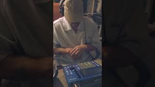 All you need is an mpc one #sampledbeats #chilledbeats #jazzyhiphop #90shiphop #bluempc