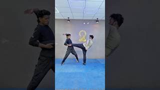 The Ultimate Elbow Counter Attack You Need to Know! 🥊💥#selfdefense #elbowstrike #uk #viral #yt